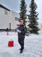 Palkintoja jakamassa Epsun puheenjohtaja Jari Harju.